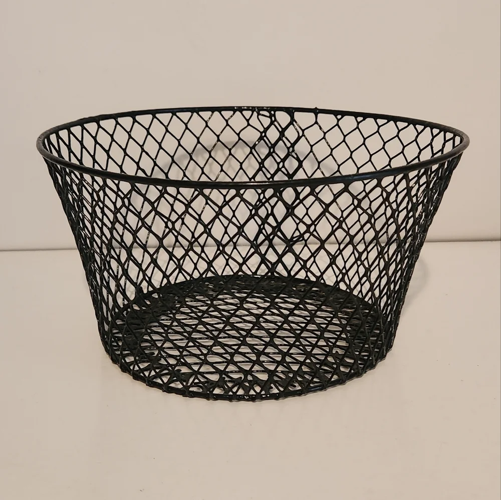 6” Black Wire Basket Organizer